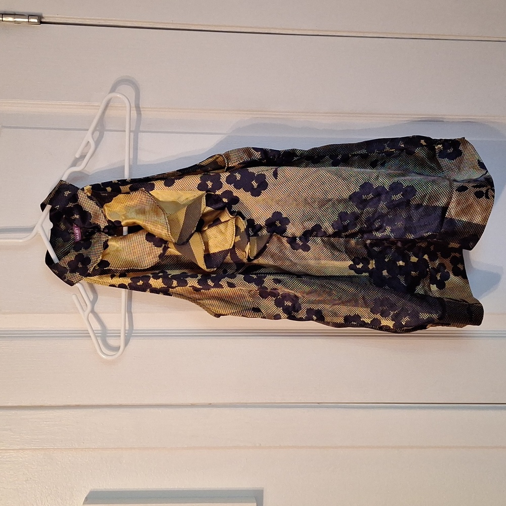 Floral top
